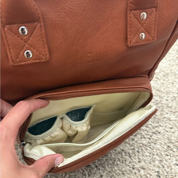 Citi collective leather diaper bag w/ changing pad - Picture 2 of 11